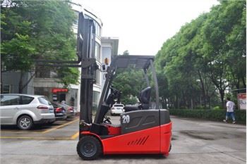 2ton 3 g'ildirakli elektr forklift TKC20 engil forklift sotiladi